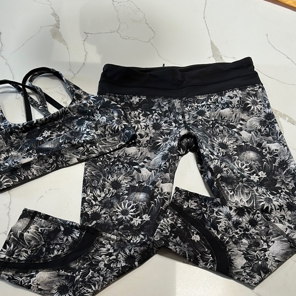 Lululemon Floral Black and White Set - Picture 1 of 10